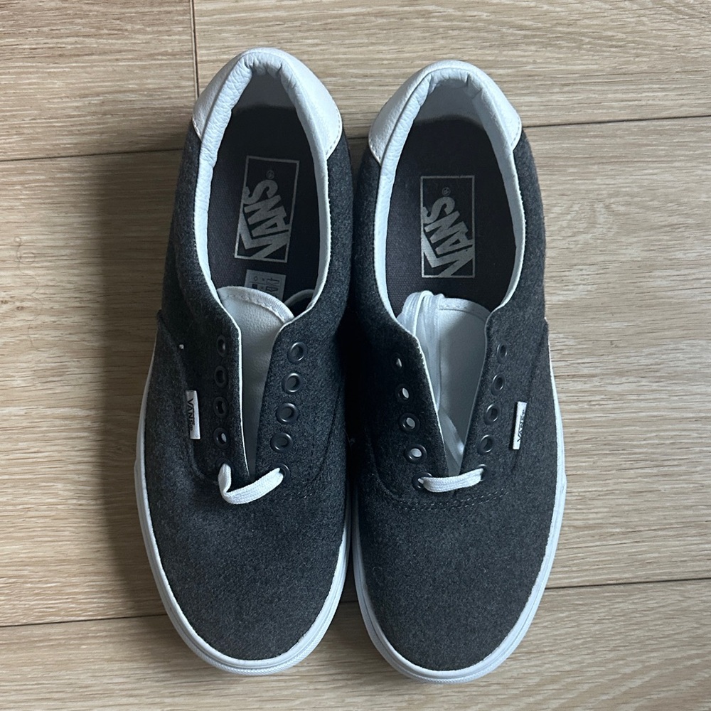 Vans Men's Grey and White Sneakers